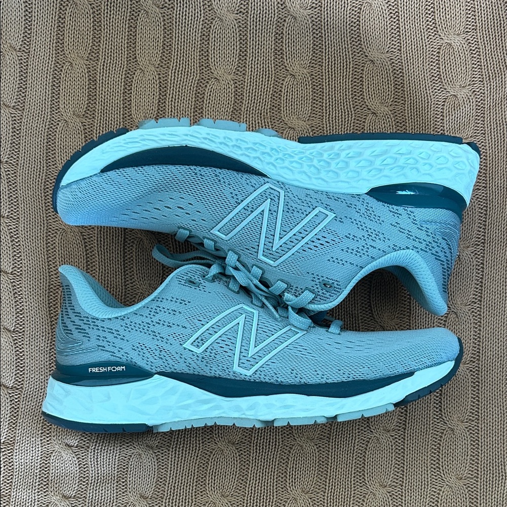 New Balance Women's Teal Athletic Shoes